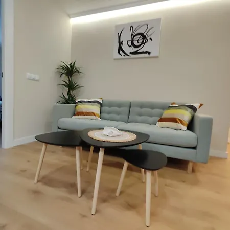 Apartment Carpio 18 *